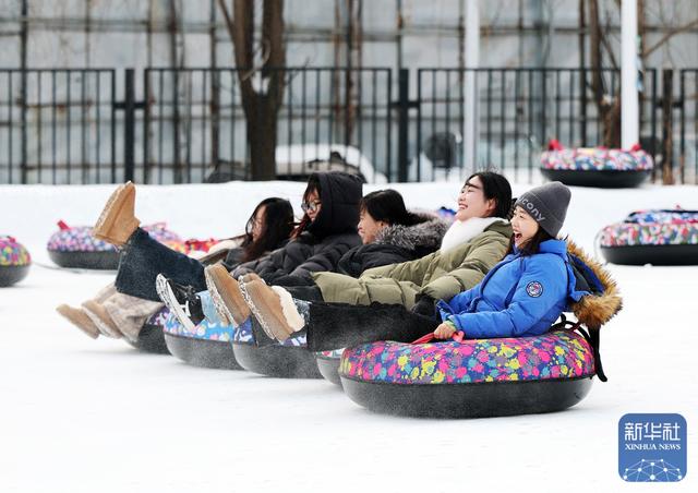 沈阳：“冰雪+温泉”引爆冬季文旅