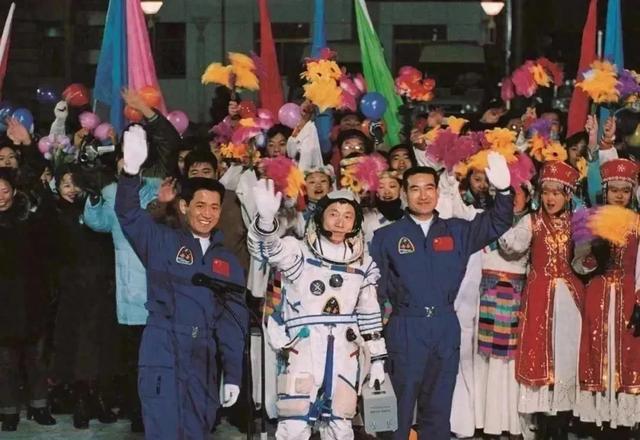 神舟二十一号即将发射，时隔22年，航天员杨利伟还会出征太空吗