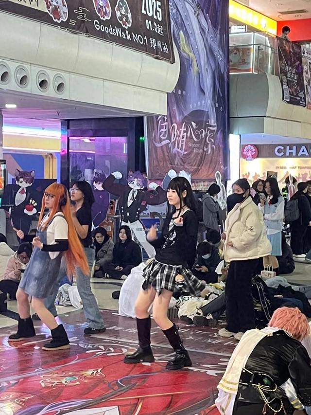 我是成都人，去了趟上海游玩，憋不住想讲讲我的真实感受。