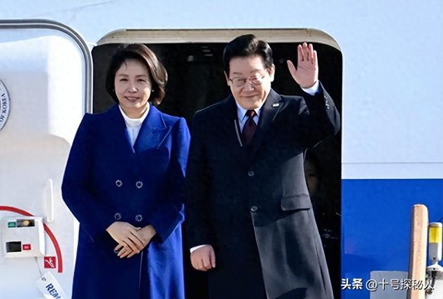 李在明也没想到，访华仅3天，59岁妻子竟凭一个举动给他长脸了