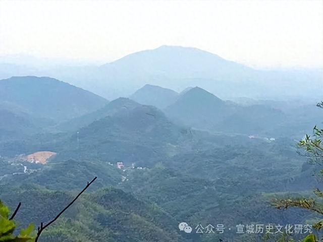 鸦山：拨云见古道