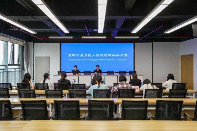昆明呈贡区洛龙街道第十届火把节将于18日举行