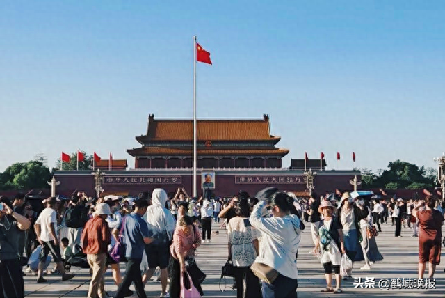 爆了！一周超百万游客涌来，天安门广场这个地方火出圈