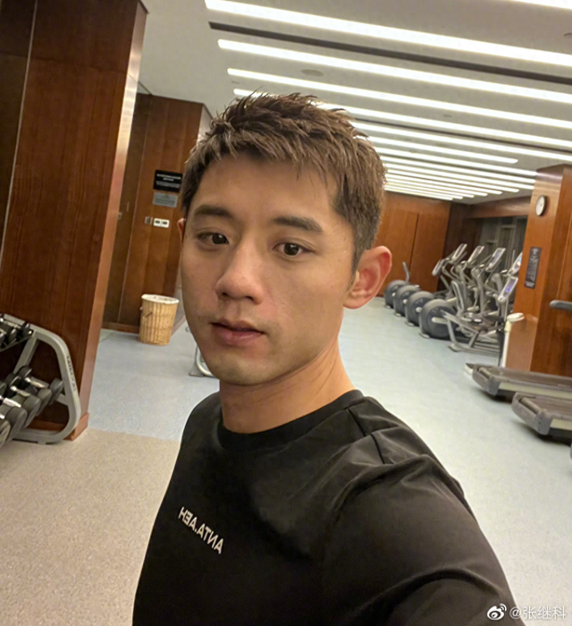 张继科回应直播带货质疑：不好意思能力太强了；近30天带货销售额近250万元