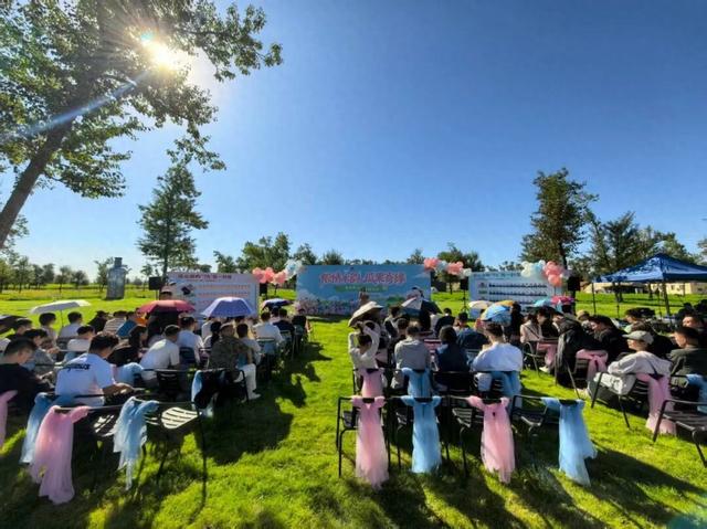 秋日“瓜果局”，赛罕青年湖畔“撒糖”啦！