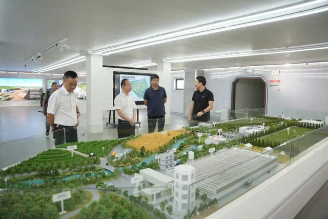 极飞科技萧山交易枢纽落户所前