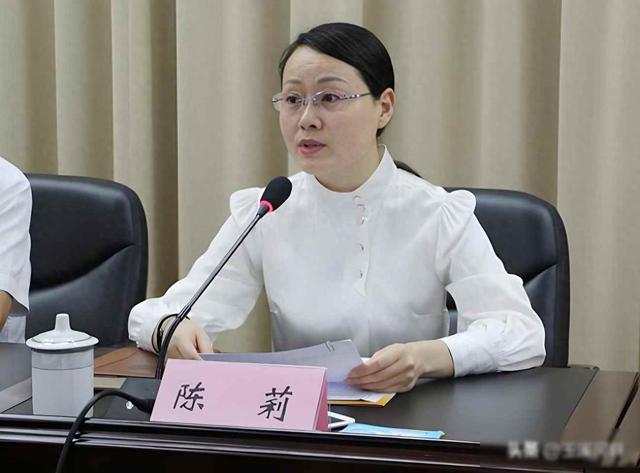 40岁当副校长的美女学霸：没名校光环为何成逆袭神话？