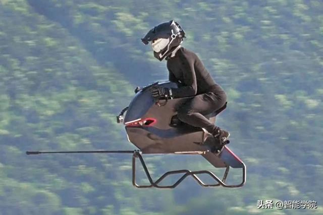 波兰发明家造出现实版“星球大战飞行器”，不用驾照就能飞
