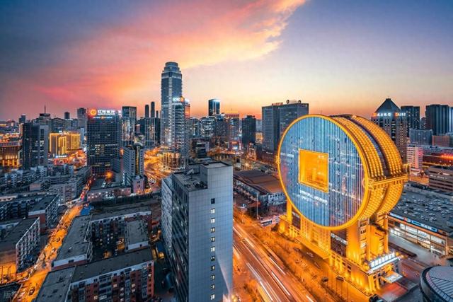 东北唯一的新一线城市，未来发展前景很广阔，更是一个旅游好去处