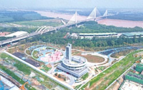 彩色步道串联活力与自然 丁太鲁绿带公园主打运动风