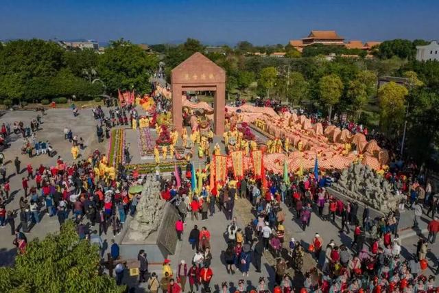 这个秋季，看全国C位南雄！