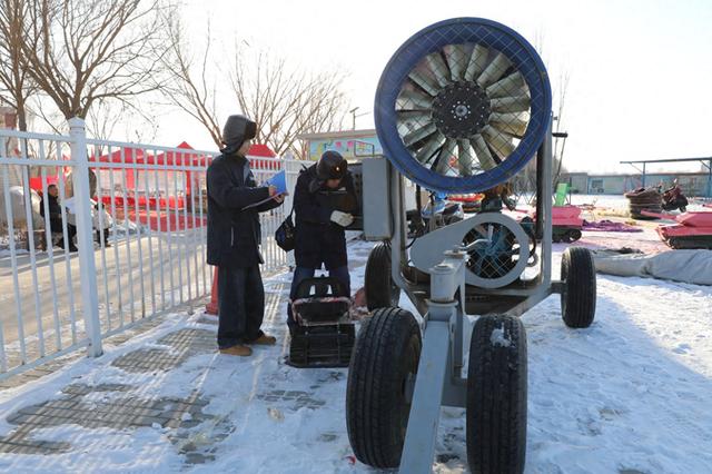 酒泉：冰雪盛宴迎客来 点亮元旦文旅新场景