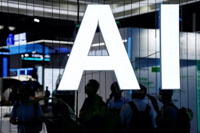 马斯克联合旗下公司起诉苹果与OpenAI：反对iOS深度集成ChatGPT