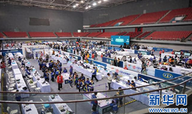 恭喜！丹阳这所学校在世界大赛中夺得冠军和季军！