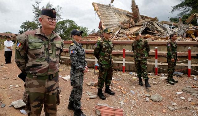 特朗普做不到的事，中方完成了	，泰柬正式停火，两国外长共同赴华
