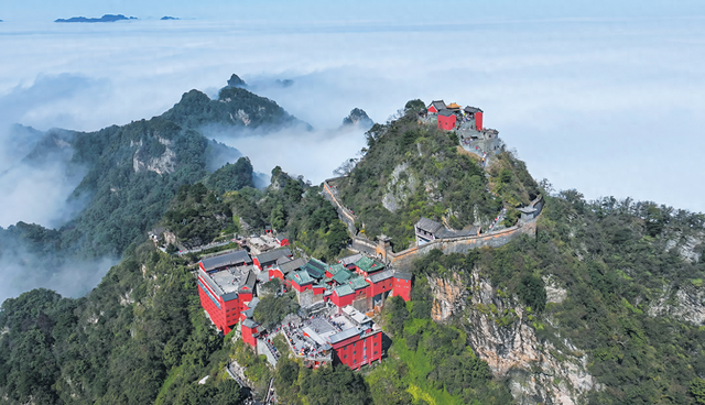 “十堰，值得一来再来”——我市以文化场景革新重塑假日经济新范式