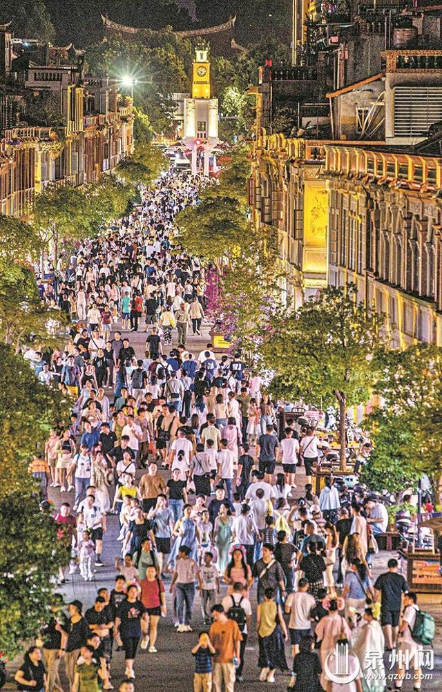 泉州百项举措暖心服务游客