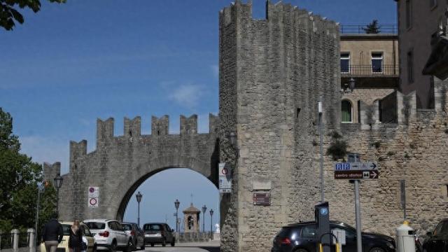 行走世界｜蒂塔诺山上，回望中世纪余晖