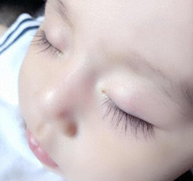 新生儿民间禁忌有哪些（新生儿期 7 大禁忌新手爸妈千万别做）