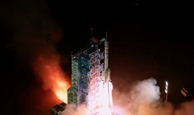 神舟二十一号出征！美媒狂飙式转发，这是中国实力，太空母港来了