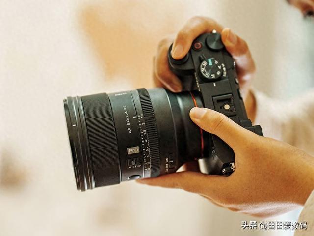 Viltrox 再挑 Sony、Nikon！ AF 50mm F1.4 Pro 火力全开！