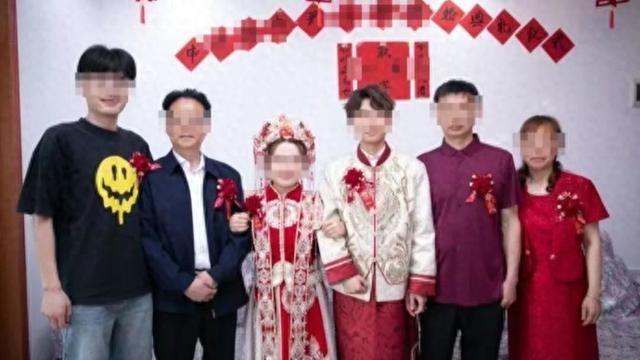 新娘陪嫁46万元存单+金条+奔驰？已婚女骗婚小伙获刑4年半