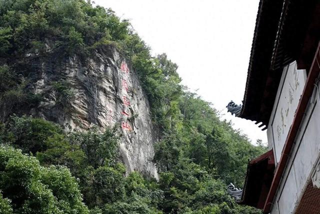 错过又要等一年！走，抓住贵阳短暂的秋，来一场ParkWalk→
