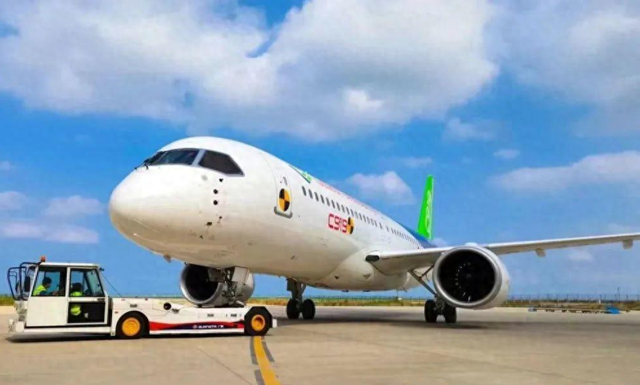 C919靠它牵引？35吨货物360°转圈？揭秘威海这家隐形冠军