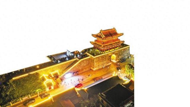 文博体验兴 亲水项目火 夜游消费旺——荆州暑期文旅市场热力四射