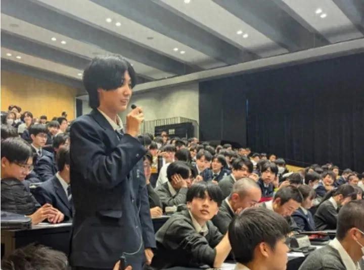 请输入图片描述 请输入图片描述