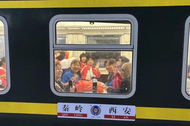 陕西首趟，环保旅游列车发车！