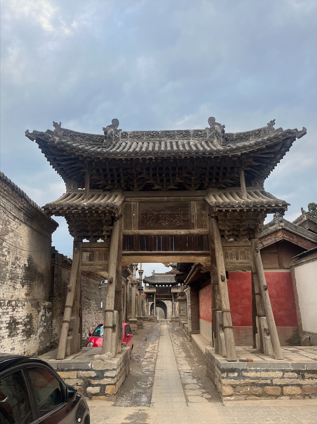 地上文物看山西，山西文物看汾城古建筑群