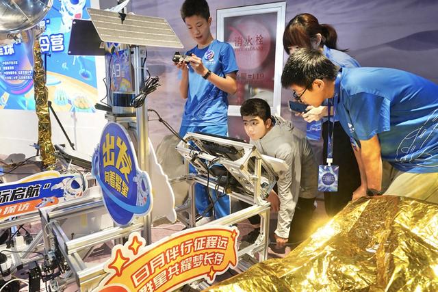 模拟遭遇陨石袭击！中学生修复“外星科考基地”