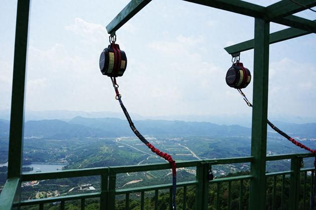 “情绪按摩”成新刚需！“窝囊旅游”是逃避，还是更高级的抵达？