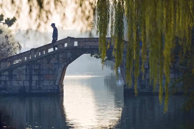 这里是江南诗词最多的城市,它的美有谁懂?