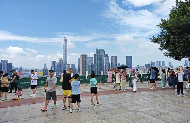 到深圳旅游必逛的公园,深圳莲花山公园究竟有多美?