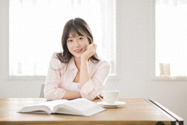 广告优化师自我介绍（女生必看2025年最新运营岗高含金量证书攻略）