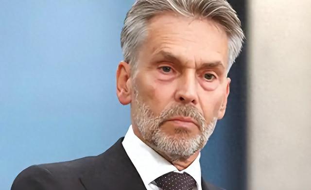 “安世大劫案”越闹越凶，中方精准反击成功，荷兰政坛暴雷变天