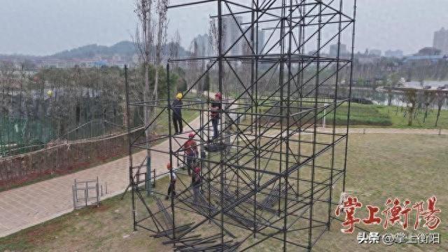 衡山备战旅发大会开幕式舞美组已入场搭建