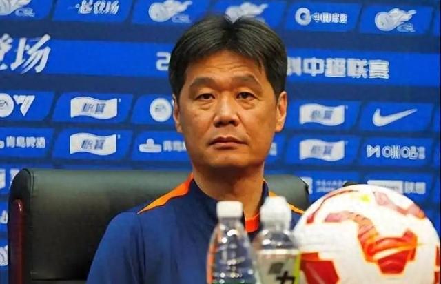 就在今天！9月28日上午，中超青岛海牛传来李霄鹏新消息！