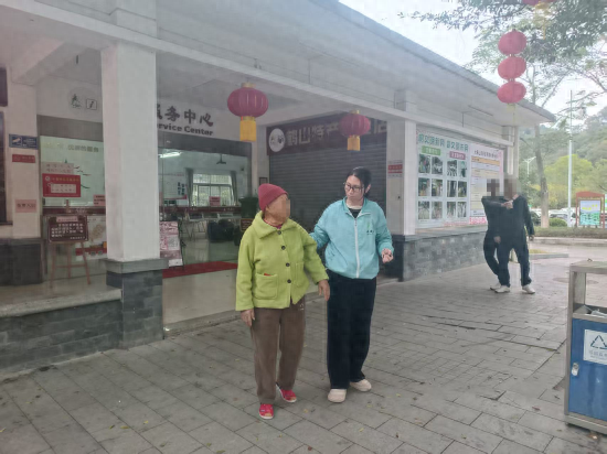 倡导友爱行为，共建文明城市