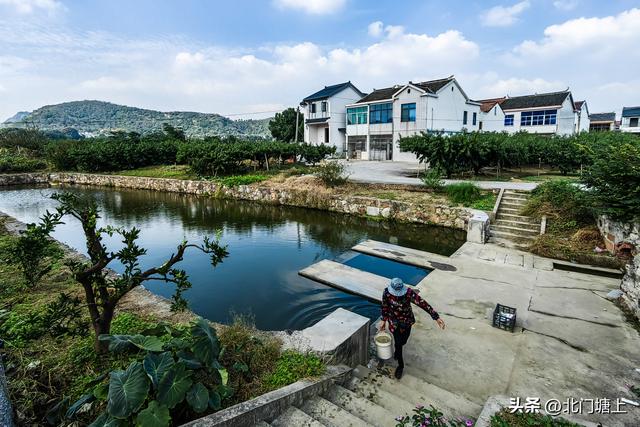 沟南村：因长腰山东麓流水形成的沟渠而得名的小村落