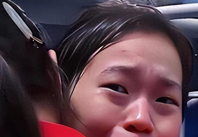 各有目的！全红婵家别墅正式封顶，令人不适的事发生，还不止一件