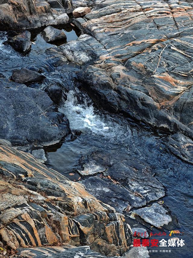 泰山彩石溪：石韵水灵 清新满谷