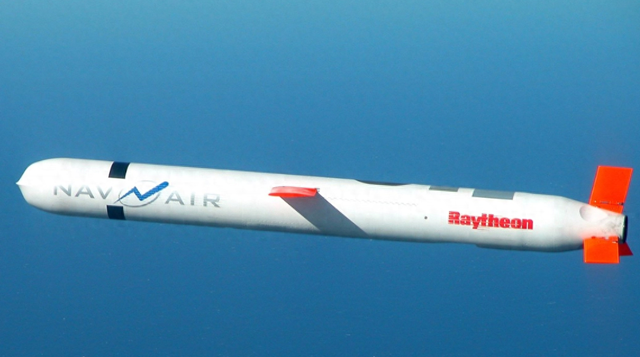 战斧导弹疑似登场？美军首次公开巡航导弹打击尼日利亚ISIS目标！