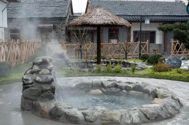 庐江县汤池镇：立冬暖意浓 “热经济”蓬勃兴起