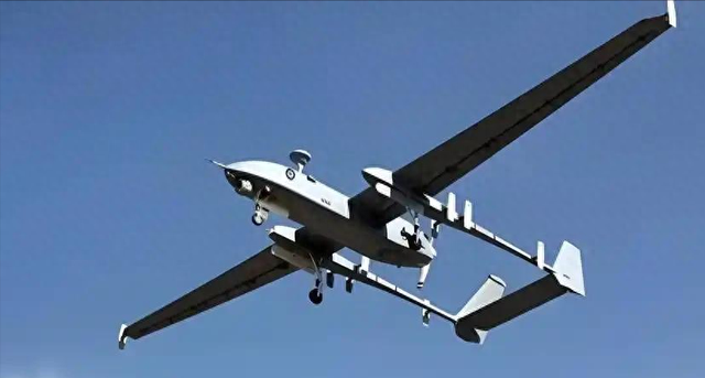 乌军无人机夜袭普京诺夫哥罗德官邸 俄军防空系统挫败91架来袭目标