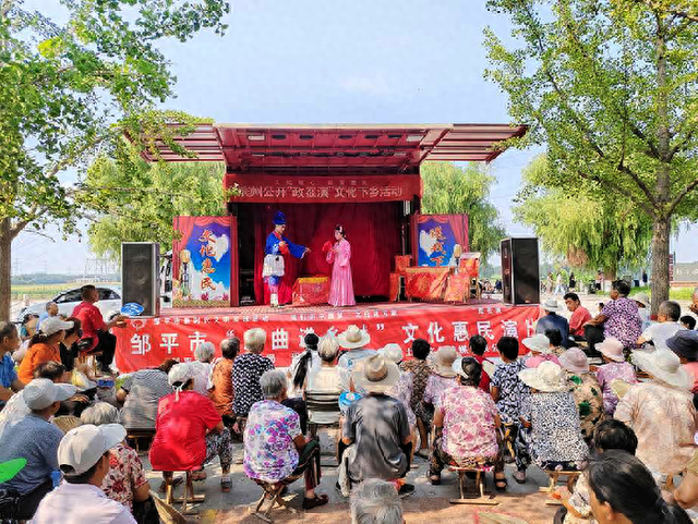 邹平市码头镇：“文艺+义诊+科普”给群众精彩夏日体验