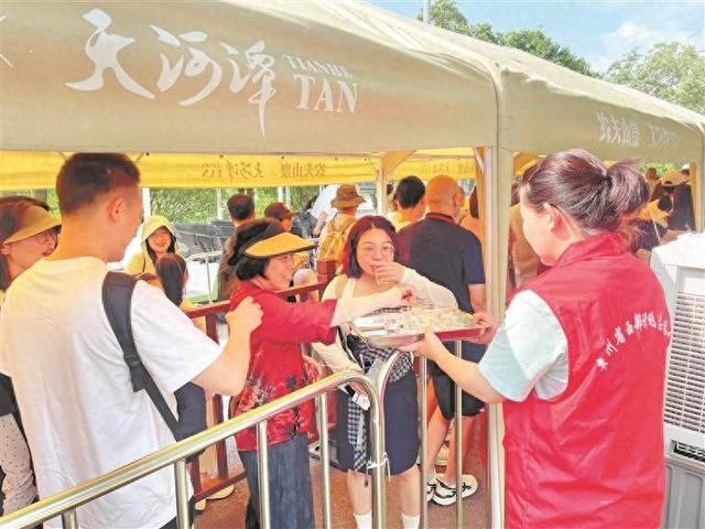 “小青爽”服务添温度暖人心