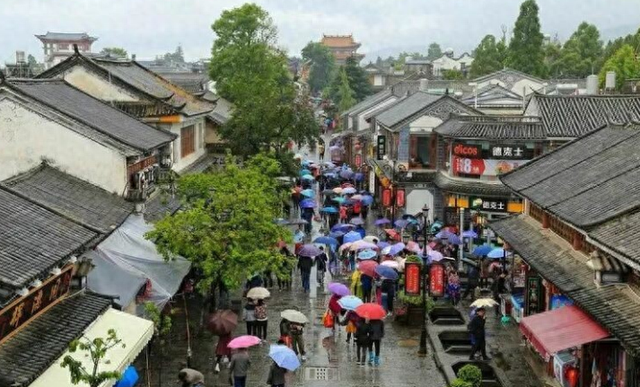 从乌镇神话到千镇一面，古镇旅游，黄金时代为何终结？